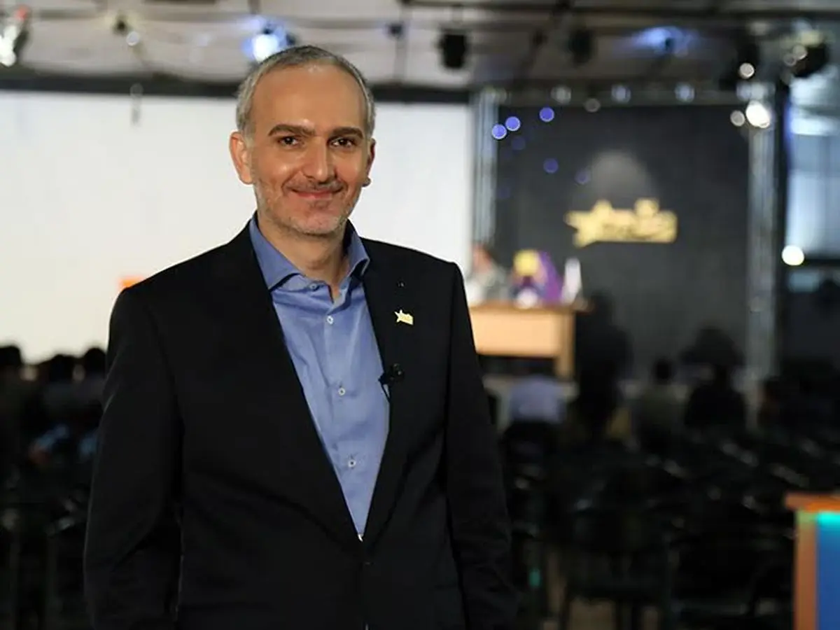 "بیژن بنفشه خواه" مجری مسابقه بزرگ "ستاره بیست" شد