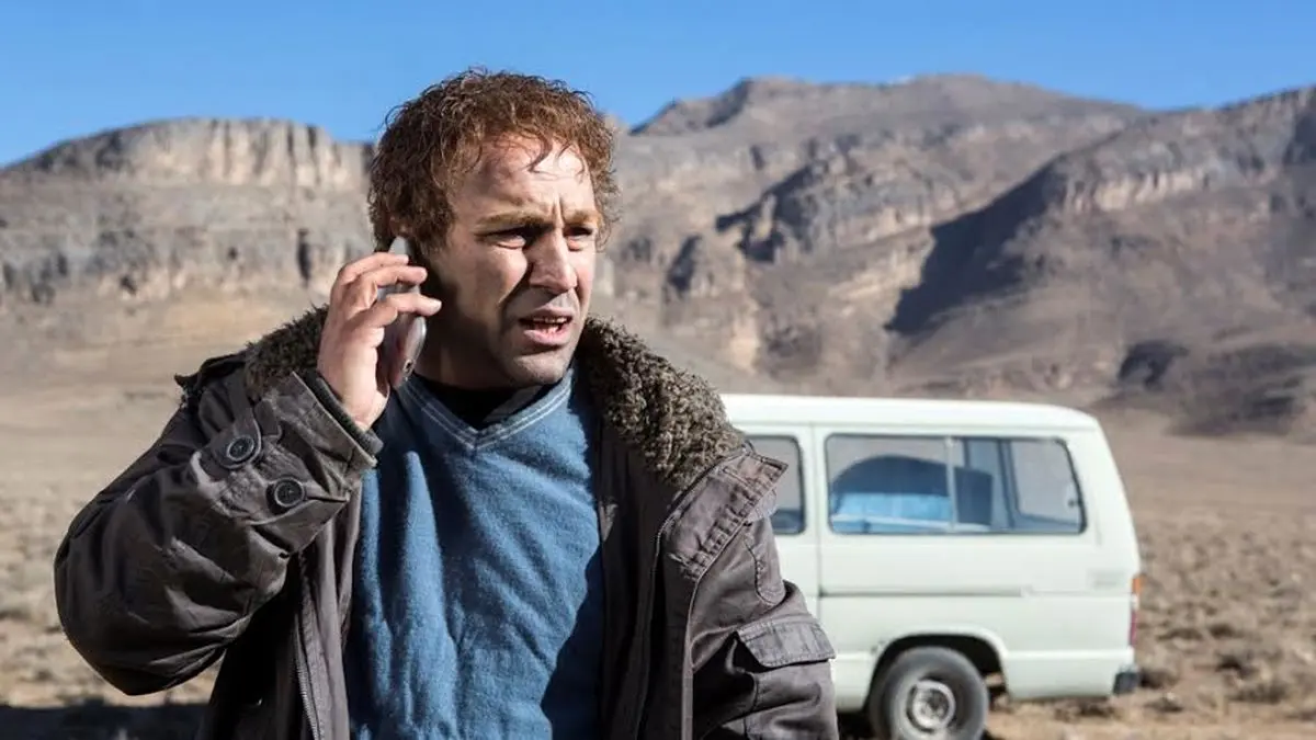 اکران "لامپ ۱۰۰" به تاخیر افتاد