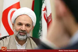روانبخش: بهره سیاسی بردن از حادثه اسیدپاشی جرمی بزرگتر از خود حادثه است