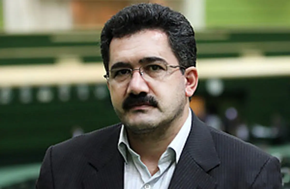 عثمانی: کنسرت مختلط چیز خاصی نیست که به نیلی ایراد می‎‌گیرند