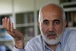 توکلی با اشاره به جلسه رأی اعتماد وزیر علوم: اگر در مواضع خود انصاف را رعایت نکنیم مردم ضرر می‌کنند