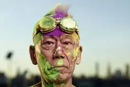 پیرمرد بوکسور به جشنواره حقیقت رسید