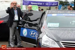 وزیر ورزش و جوانان از فدراسیون قایقرانی به صورت سرزده بازدید کرد