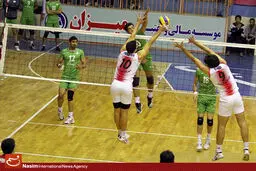 برگزاری جشن و کمدی توسط یک باشگاه 
