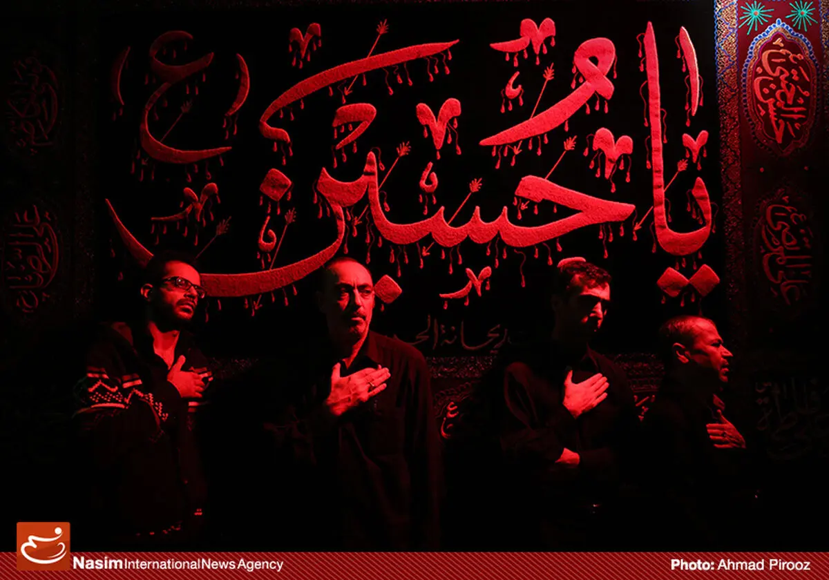 گزارش تصویری:: عزاداری شب دوم محرم در حسینیه ریحانه‌الحسین(س)