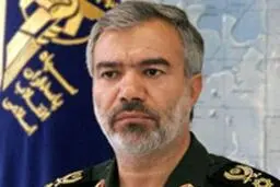 دریادار فدوی با خانواده شهدای بندر لنگه دیدار کرد