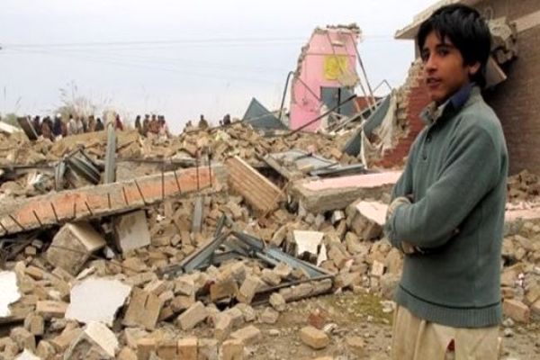 اعضای گروه‌های تروریستی یک مدرسه دیگر را در شمال غرب پاکستان منفجر کردند
