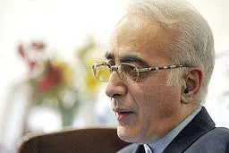 کردبچه جزئیات افزایش درآمدهای مالیاتی دولت در سال ۹۴ را اعلام کرد