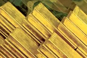 قیمت طلای جهانی دوباره به زیر ۱۲۰۰ دلار سقوط کرد