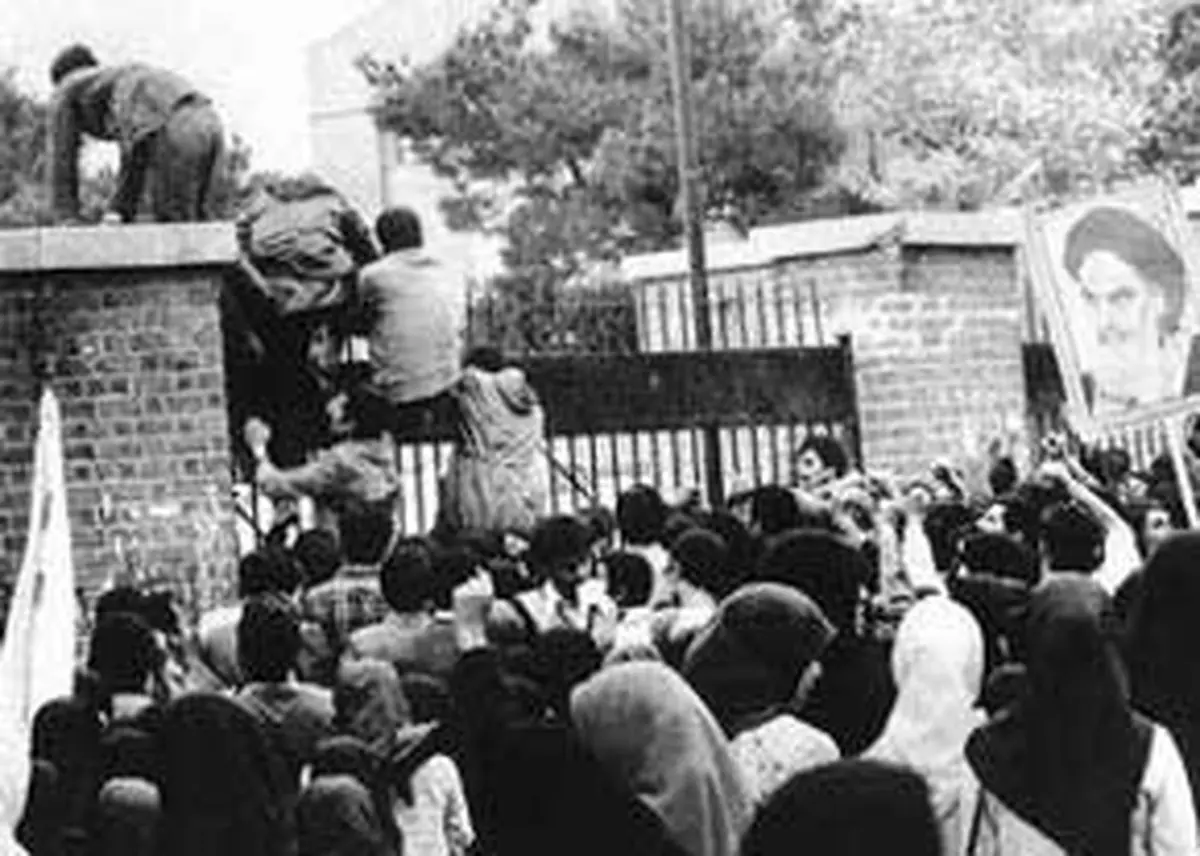 مسئول بسیج دانشجویی دانشگاه شیراز: برخی به دنبال تبدیل معروفات انقلاب به منکر هستند