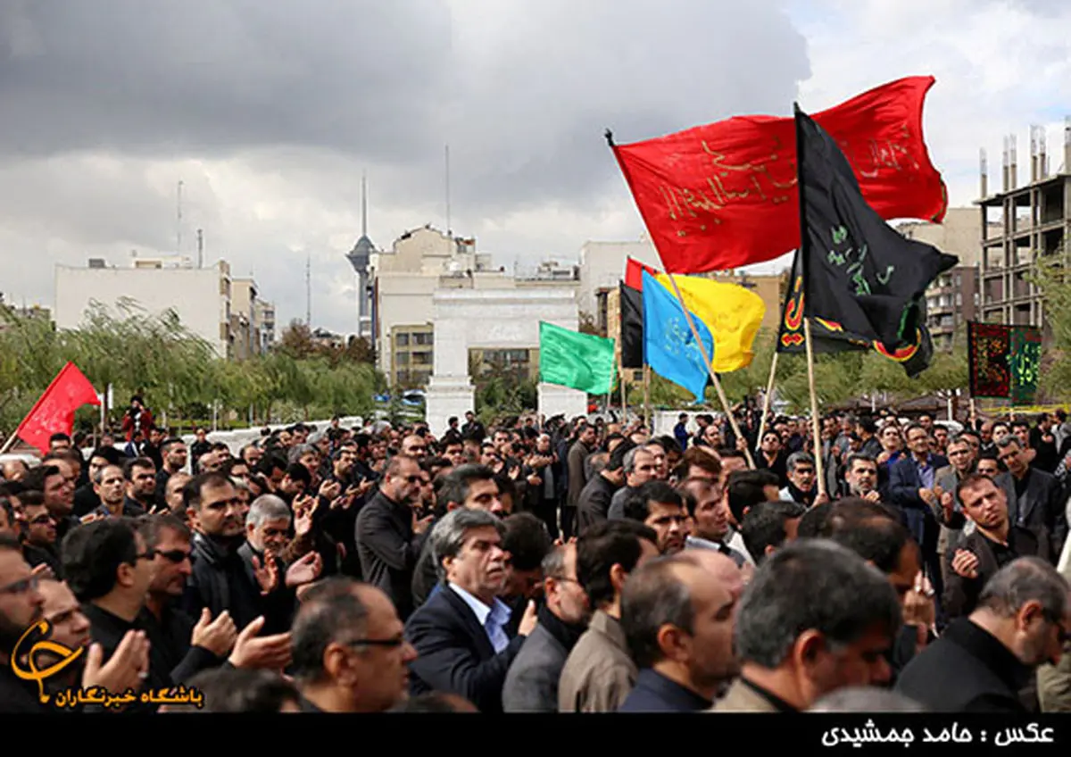 تجمع هیئت‌های عزاداری در بوستان آب و آتش