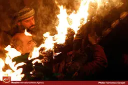 گزارش تصویری:: آیین مشعل‌‌گردانی در محله دولت‌‌آباد تهران