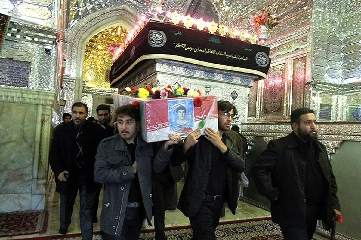 پیکر شهید جاویدالاثر عباس سلمان‌پور در شهر "داریون" شیراز تدفین شد