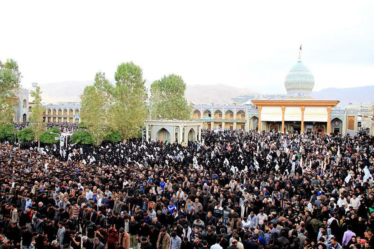 مراسم روز عاشورا در فارس با ندای "هیهات من‌الذله" و "مرگ بر آمریکا" برگزار شد