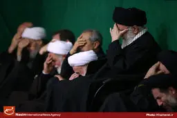 گزارش تصویری:: چهارمین شب عزاداری ایام محرم در حسینیه امام خمینی(ره) با حضور رهبر انقلاب