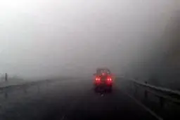 مه غلیظ در محور باغچه-مشهد موجب تصادف بیش از ۳۰ دستگاه خودرو شد