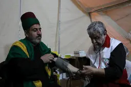 بیش از ۳۱ هزار زائر در کربلا توسط تیم‌های پزشکی هلال احمر ویزیت رایگان شدند