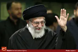 گزارش تصویری:: پنجمین شب عزاداری ایام محرم در حسینیه امام خمینی(ره) با حضور رهبر انقلاب