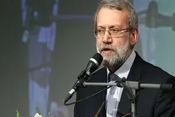 لاریجانی: رهبر انقلاب به رسانه ملی اعتماد دارد؛ انتخاب سرافراز موید آن است