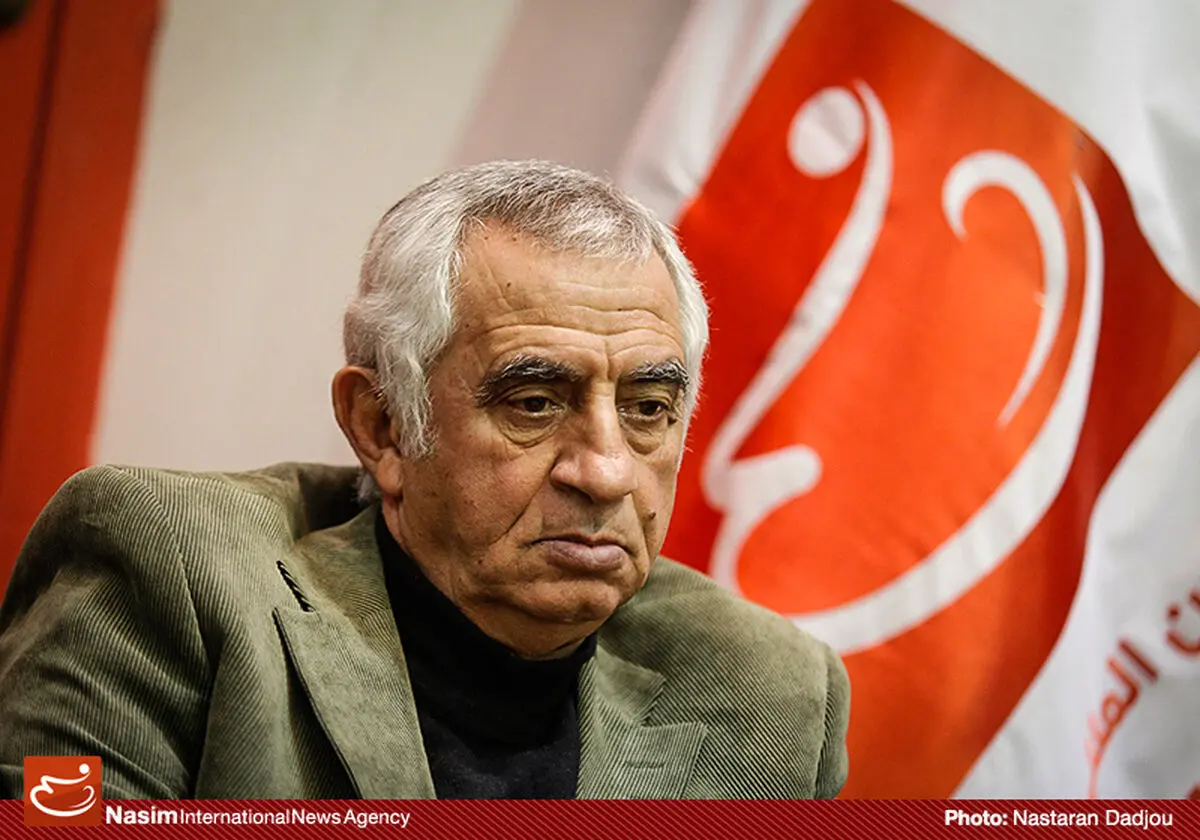 نشست مشترک "کافه فوتبال" و «نسیم»/ مهدی مناجاتی: در فوتبال کار انضباطی انجام نمی‌‌دهیم