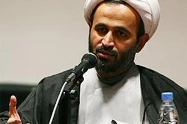 حجت‌الاسلام پناهیان : وظیفۀ اول دین دست دادن با بخش‌های فرهنگی مثبت جامعه است