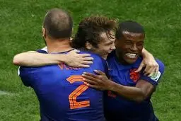 هلند، لتونی را گلباران کرد