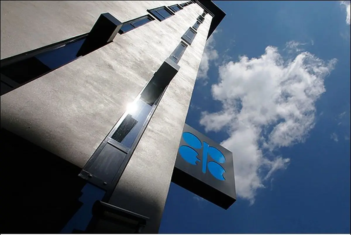 دیپلماسی دیرهنگام "زنگنه" برای جلوگیری از سقوط نفت