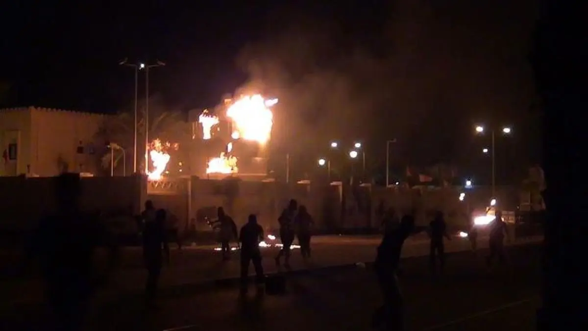 مردم بحرین شب گذشته در حمایت از همه‌پرسی تظاهرات کردند