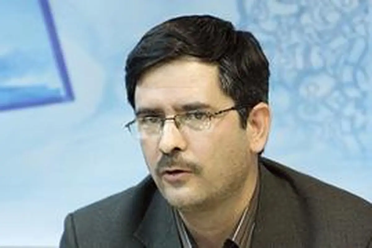 "مسئولین فرهنگی نسبت به طرح نذر کتاب تنها ژست خبری می‌گیرند"