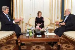 ظریف، کری و اشتون در نشست سه جانبه  برای چهارمین بار مذاکره کردند