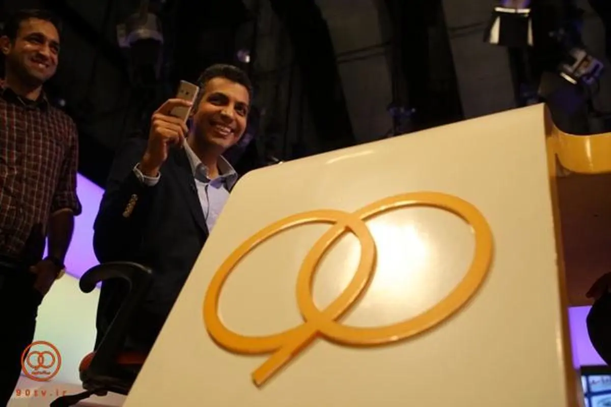 عادل فردوسی‌پور دربی را گزارش می‌کند