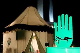 علی‌ نصیریان و آتیلا پسیانی در 