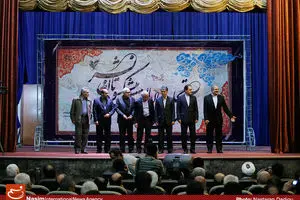 عکس خبری:: تجلیل از پیکسوتان و خادمان نشر