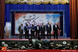 عکس خبری:: تجلیل از پیکسوتان و خادمان نشر