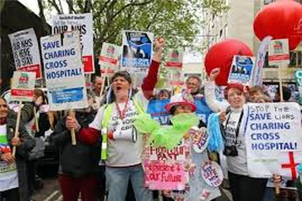 کارکنان بیمارستان‌های انگلیس در اعتراض به ریاضت اقتصادی تظاهرات کردند
