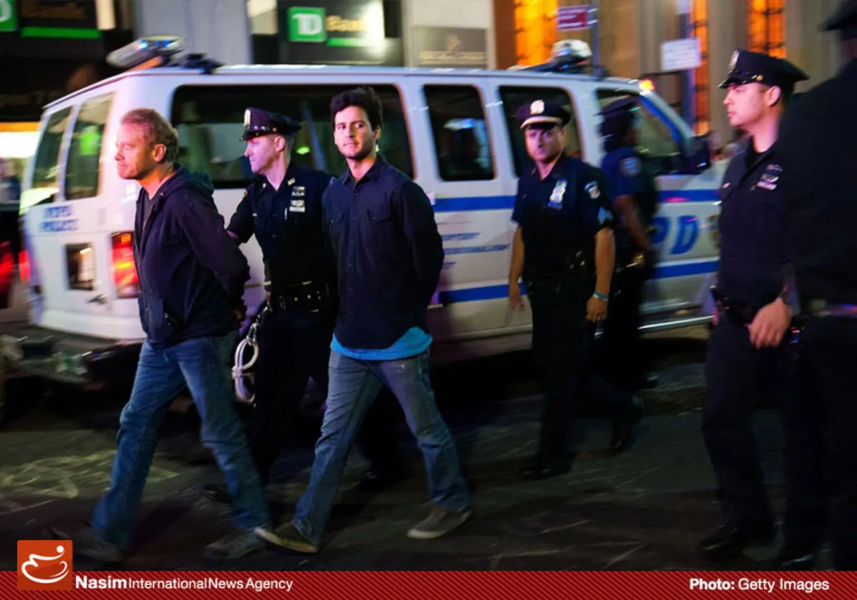 پلیس ۱۰ معترض دیگر به حکم برائت قاتل"مایکل براون" را در نیویورک بازداشت کرد