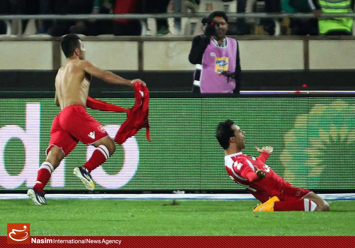 پرسپولیس به سختی از سد گل‌گهر ۱۰ نفره گذشت