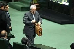 نقوی حسینی: ظریف هیچ اطلاعات محرمانه‌ای در مجلس مطرح نکرد