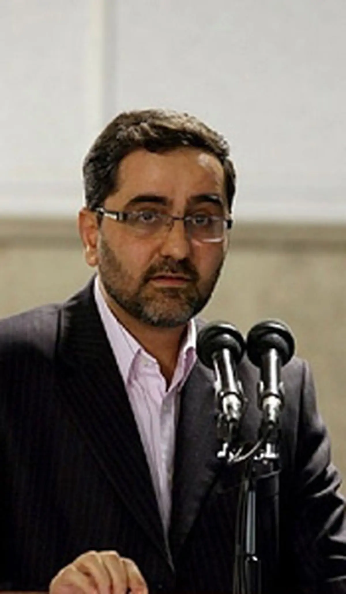 استادیار اقتصاد دانشگاه امام صادق(ع): باید بر موج تحریم سوار شویم