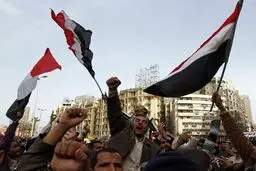 تظاهرات مردم مصر در محکومیت تبرئه حسنی مبارک آغاز شد