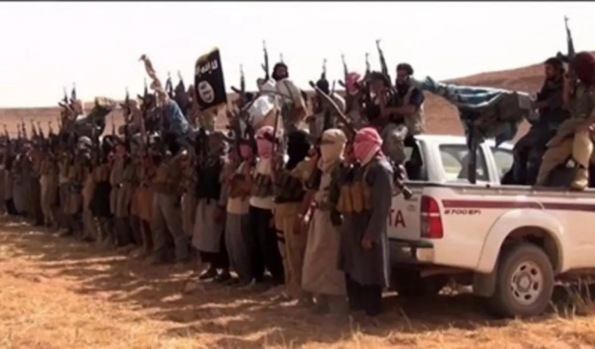 داعش از مرزهای ترکیه به مردم عین‌العرب حمله کرد