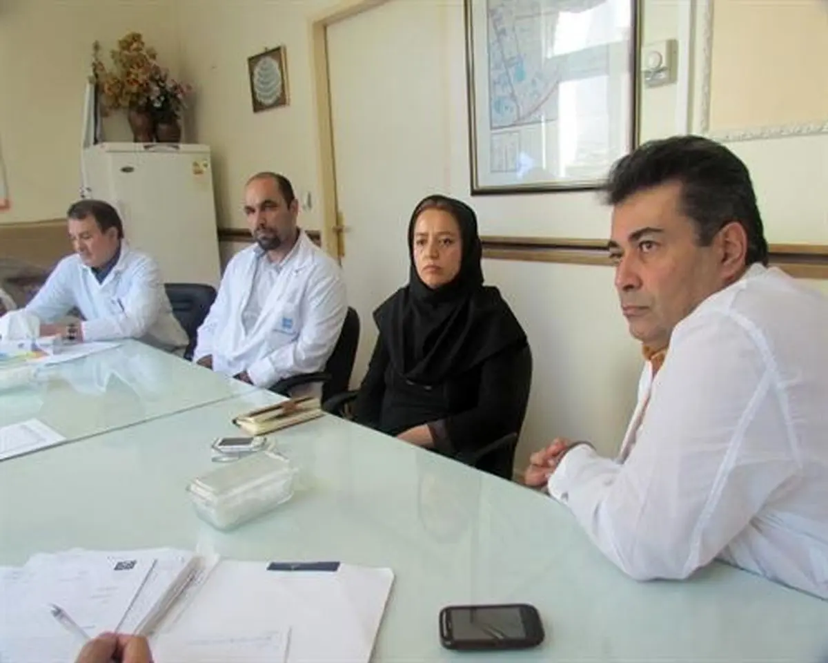 "مدیر بیمارستان ضیائیان بعد از حادثه اسیدپاشی به بیمارستان چشم فارابی منتقل شد"