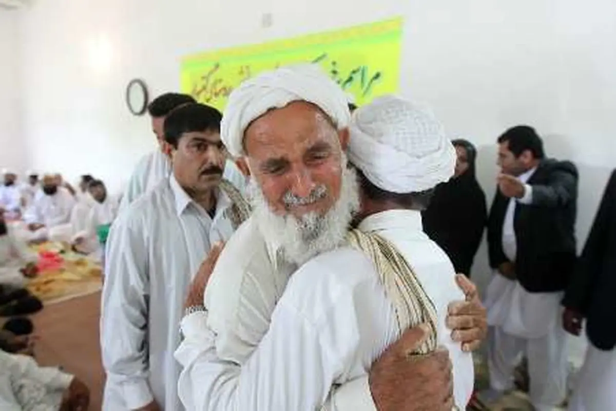 طوایف بلوچ "کوسه و جدگال" شهرستان چابهار با یکدیگر صلح کردند