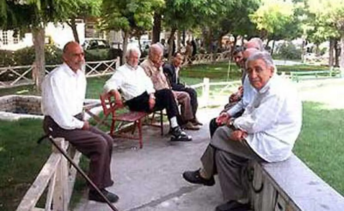 ۸۰ درصد بازنشستگان از خدمات بیمه تکمیلی برخوردارند