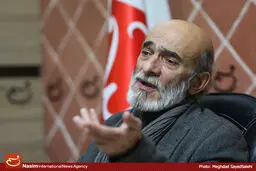 دری: ضرغامی واقعا می‌توانست یک پدیده رسانه‌ای باشد