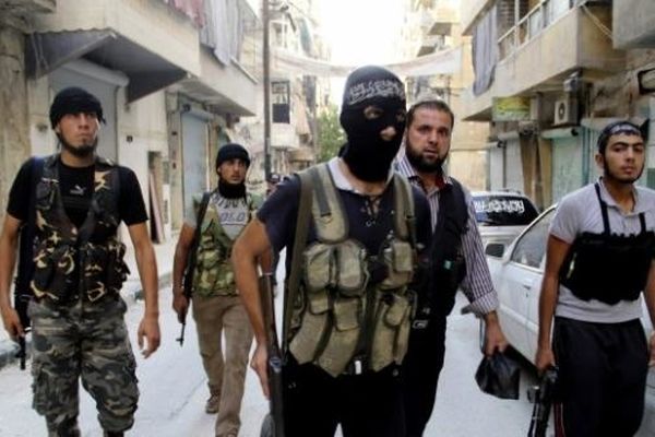 المنار:  داعش برای جنگ با جبهه النصره در جنوب سوریه آماده می‌شود