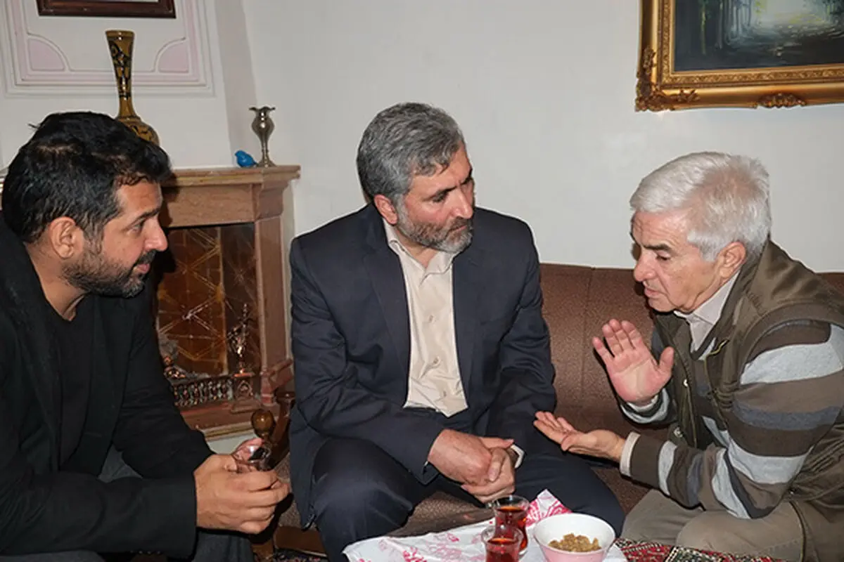یدالله صمدی هم سر صحنه فیلم خود میزبان معاون سازمان سینمایی شد