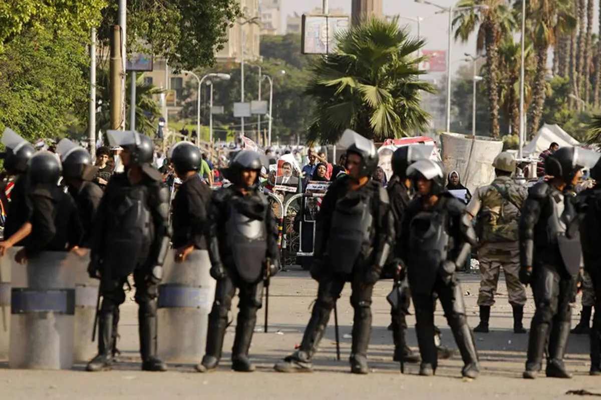 نیروهای امنیتی مصر در قاهره به حال آماده‌باش درآمدند