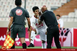 دیدار تیم‌های پدیده مشهد و نفت تهران به وقت اضافه کشیده شد