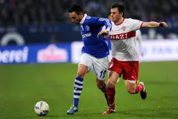 شالکه با ۴ گل اشتوتگارت را درهم کوبید